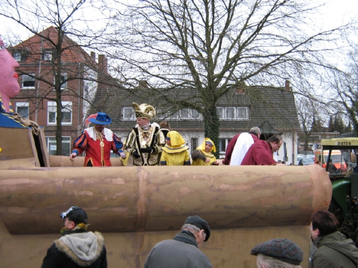 058Rosenmo .jpg - Alles runter, bloß wie ?